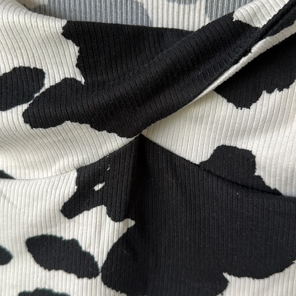 Top - Picture 3 of 3